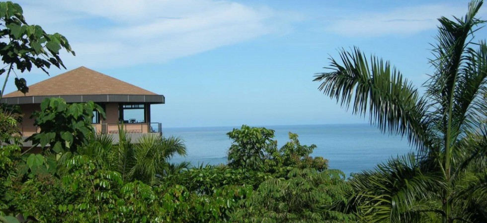 Tulemar Bungalow Villas with Private Beach in Manuel Antonio