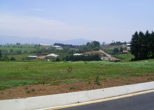 Large Home Site Inside Gated Community in Cartago