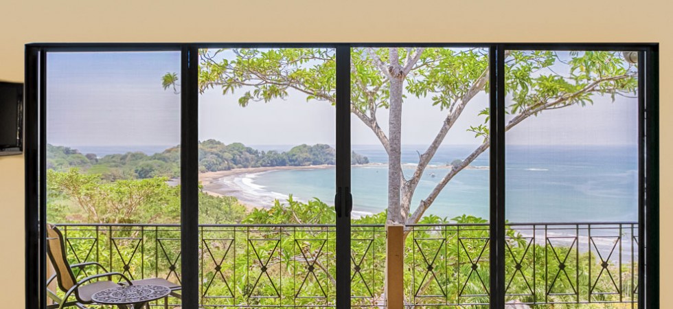 Beachfront Luxury Villa At Canto Del Mar in Playa Dominical