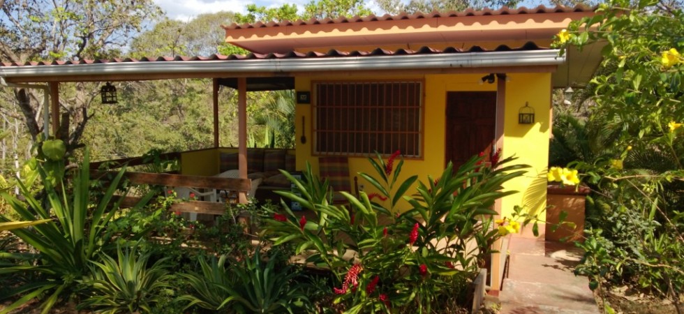 2 Bed Home with a Guest House Near the Port City of Puntarenas