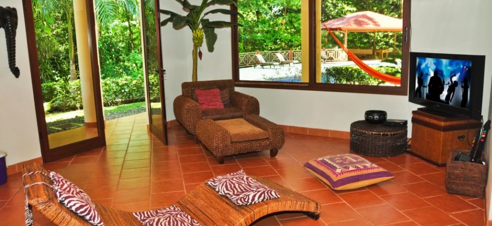 Large Four Bedroom Furnished Home with Guest House in Playa Ballena