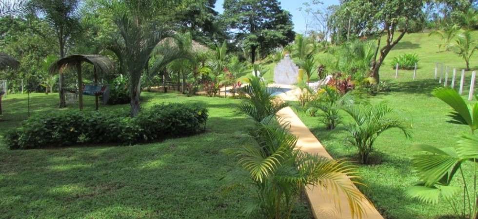 Charming Home With 2 Tropical Acres In Playa Ballena By the Beach