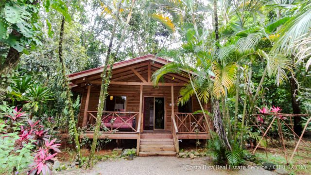 1 & 2 Bedroom Cabins for Sale in Uvita