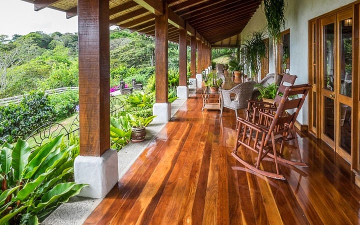 Coffee Plantation Home In The Heredia Mountains Above San Jose
