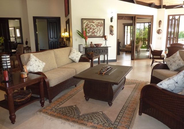 Luxury Home On The Golf Course In The Hacienda Los Reyes Country Club