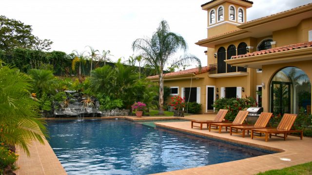 Luxury Home In Alajuela