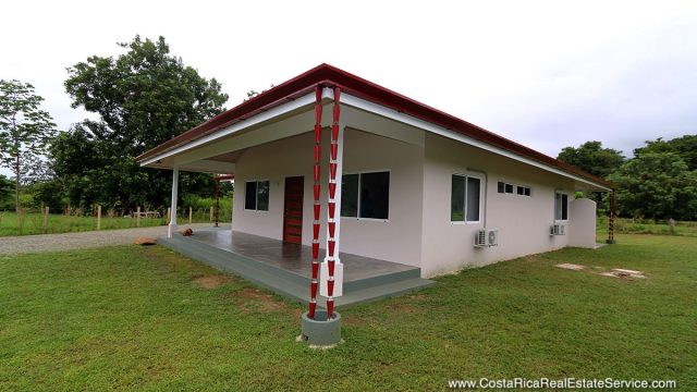 Affordable Home In Uvita