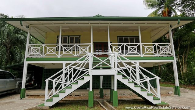 Home In Golfito