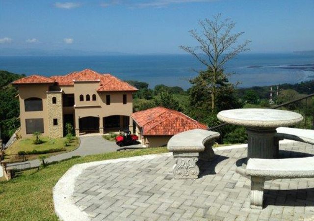 Luxury Home With Panoramic Ocean Views In Tarcoles Close To Jaco Beach