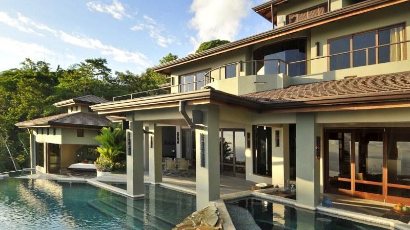 Dominical Estate With Resort Style Amenities & Unbelievable Views