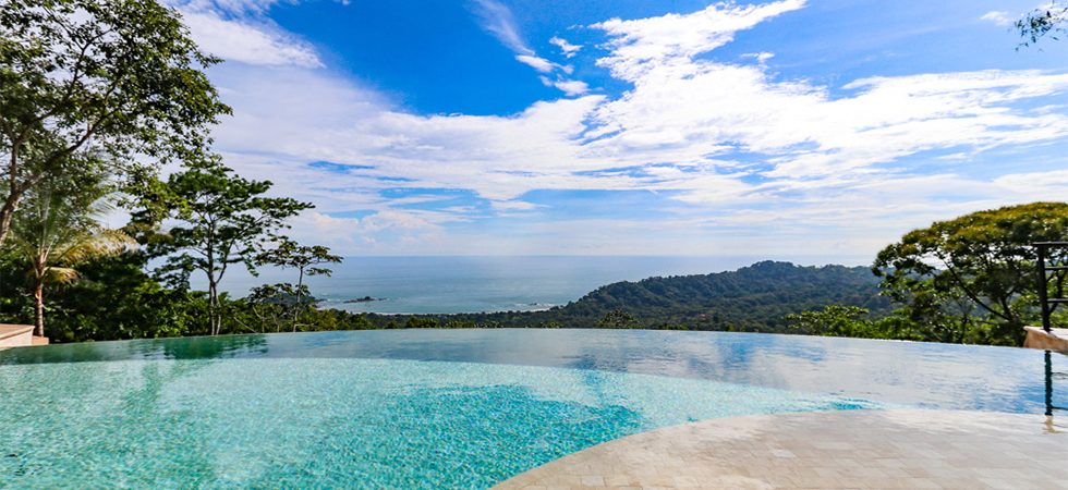 Casa Bambú - Luxury Rainforest Estate in Dominical with Great Ocean Views