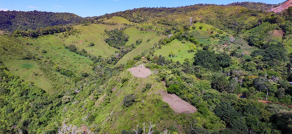 30 Acre Waterfall Property Overlooking the City of San Isidro