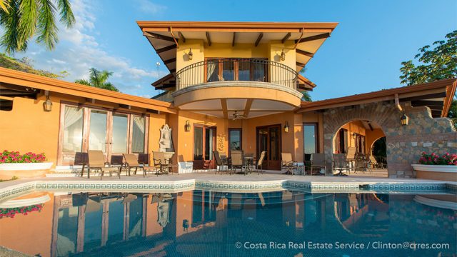 Luxury Home in Las Olas Dominical