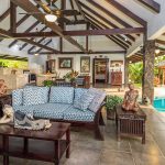 Home in Uvita with Open Entertaining Spaces