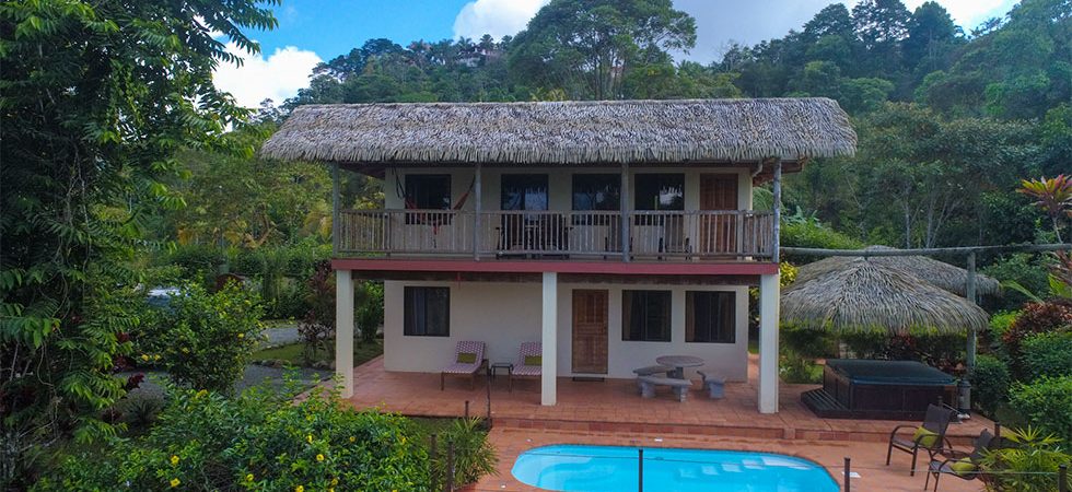 Charming Two-Story Ocean View Home in Tinamastes with Easy Access