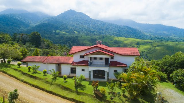 Country Home Near San Isidro
