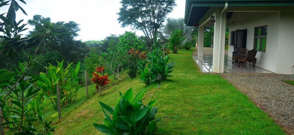 Home in Platanillo with Fruit Orchard, Pastures, and Freshwater Creek