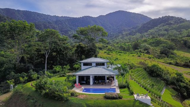 New Luxury Home in Ojochal