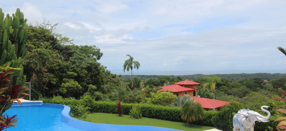 Beautiful Villa with Expansive Ocean View Minutes from Uvita
