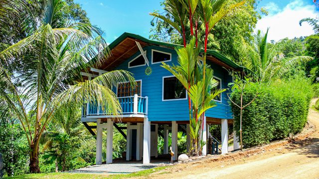 Ocean View Cabin in Escaleras