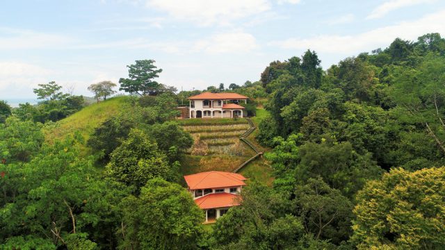 Bed and Breakfast Style Property in Ojochal