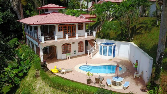 Spacious Pool Area
