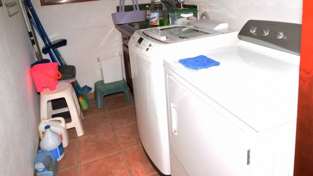 Washing Machine & Dryer