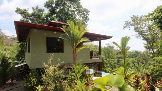 Home with Great Location in Uvita