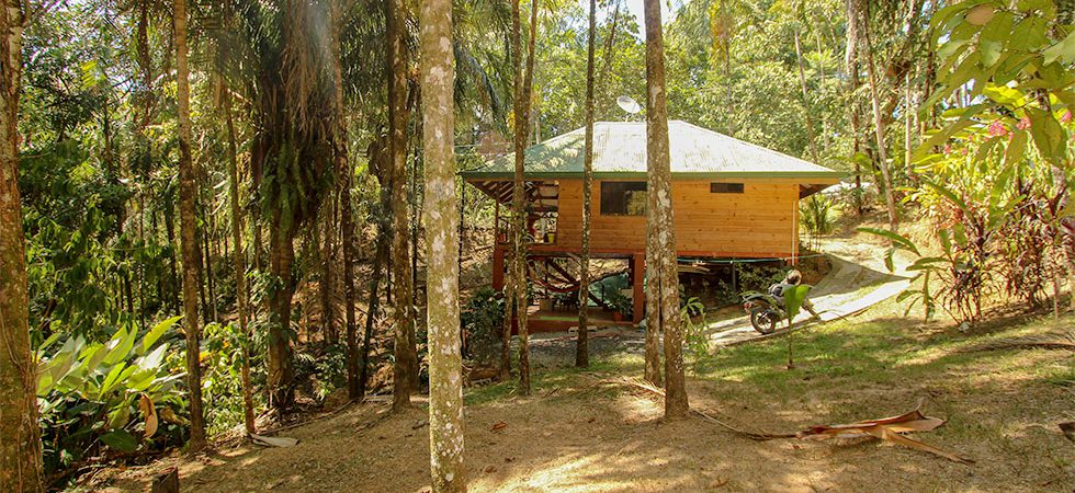 Jungle Cabin Above Playa Hermosa Between Dominical and Uvita