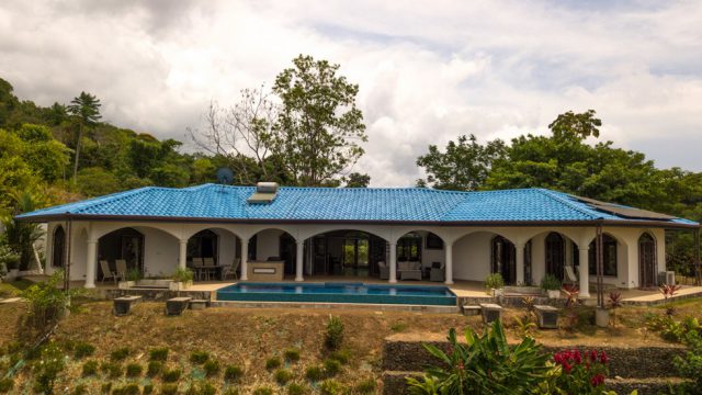 Contemporary Home in Ojochal