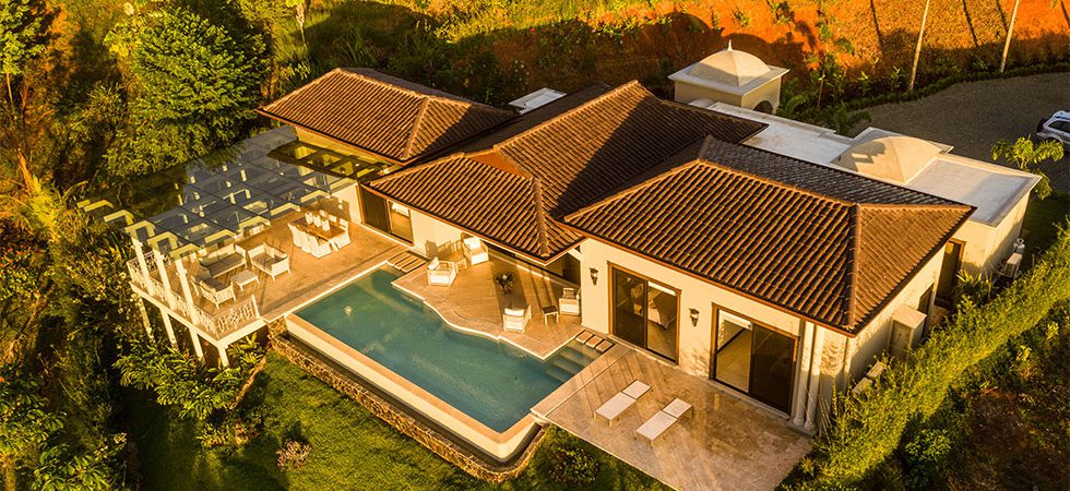 Brand New Luxury Home Overlooking Dominical Beach to Manuel Antonio