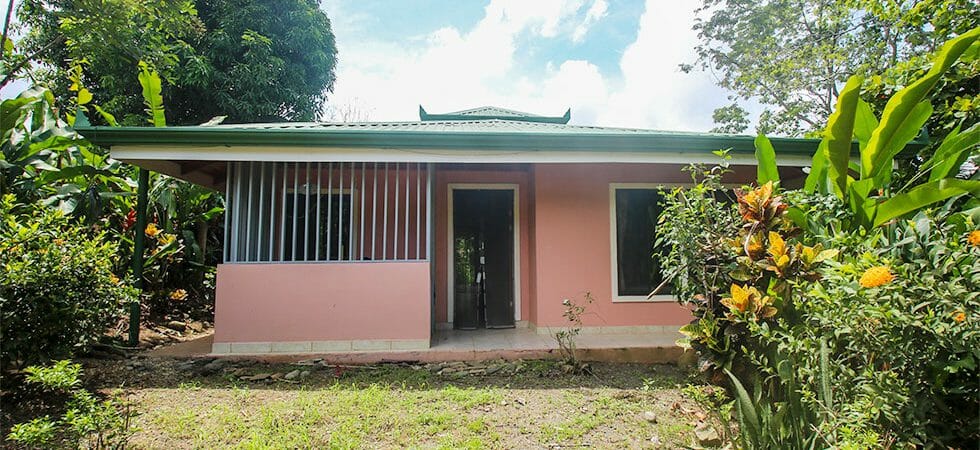 Affordable Home in the Heart of Uvita, Minutes from the Beach