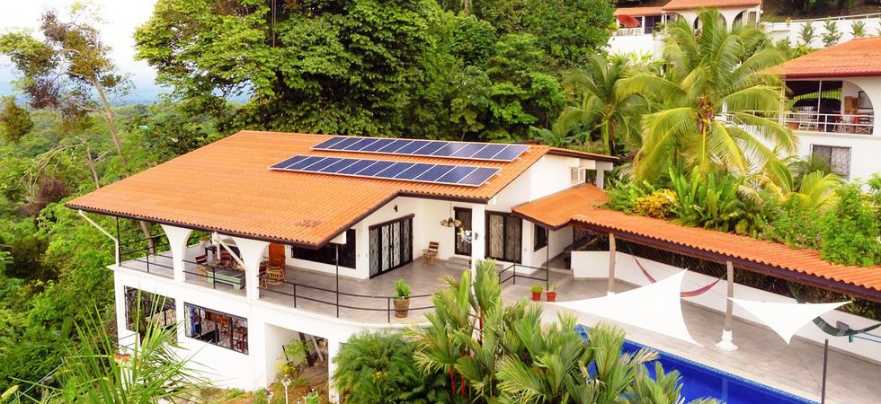 Beautiful Home Perched in the Hills Above Quepos and Manuel Antonio