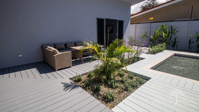 Outdoor Lounge