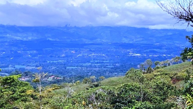 Off-the-Grid Farm with Multiple Homes Sites in Santa Teresa San Isidro