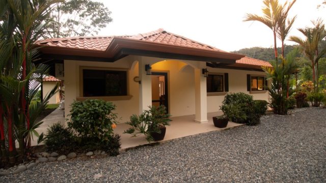 Affordable Dominical Home