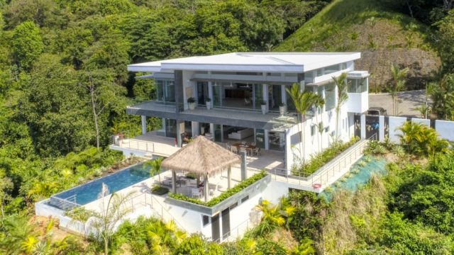 Luxury Home in Dominical