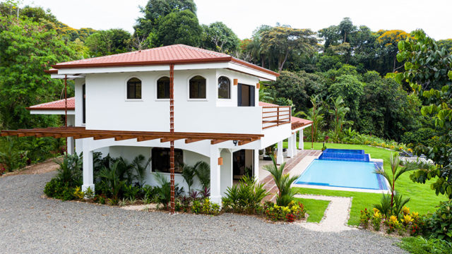 New Luxury Home Dominical