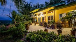 Perfect Retirement Home With Jungle Views Close To Manuel Antonio