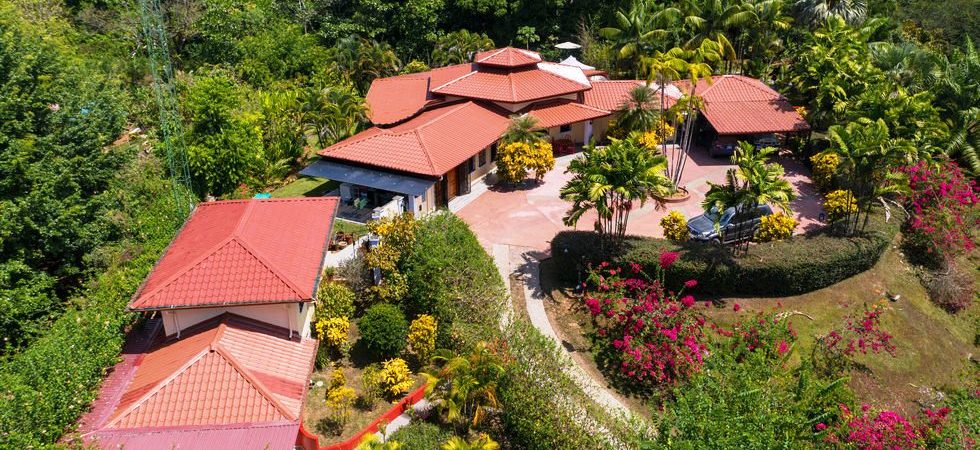 Turnkey Luxury Home with Tropical Gardens and Two Casitas in Ojochal