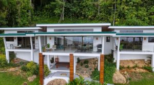 New Ocean View Home Bordering Nature Reserve Near Dominical