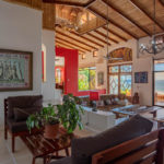 Open Layout w/Vaulted Ceilings