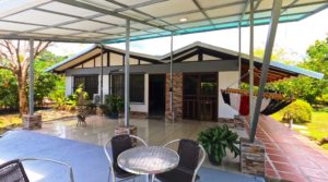 Charming Two Bedrooms Home Amidst Matapalo Natural Beauty