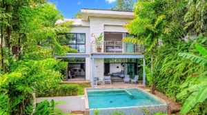 Beautiful Villa with Tropical Serenity and Stunning Views