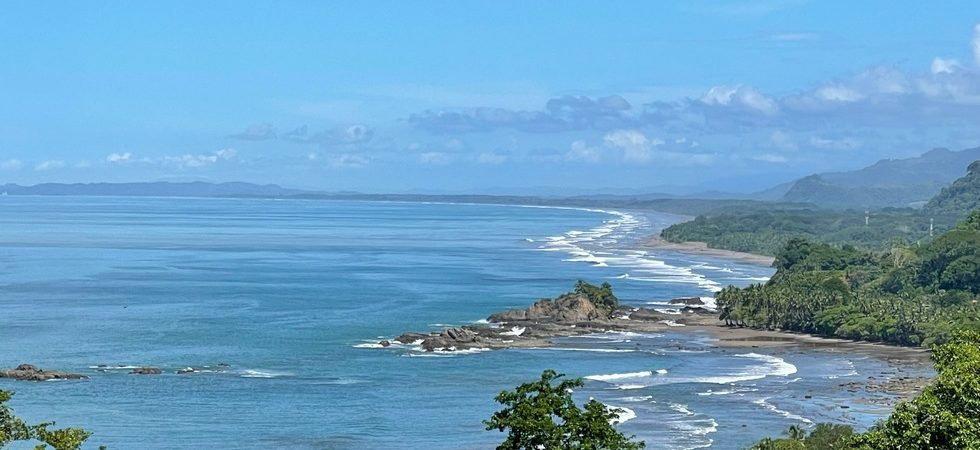 Prime Building Site with Spectacular Ocean Views in Dominical